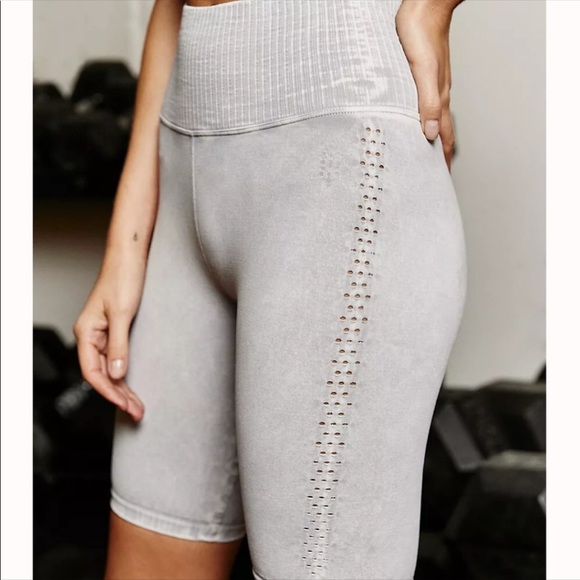 New Free People Good Karma Biker Shorts peach  acid wash M/L NWOT - Picture 2 of 8